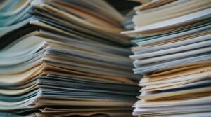 Zum Parteiordnungsverfahren gehört auch ein genaues, manchmal bürokratisches Schiedsgerichtsverfahren.